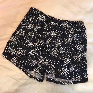 Chic High waisted shorts.
